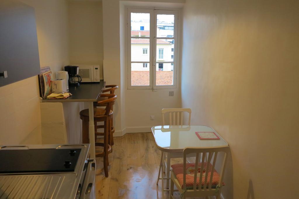 Viva Riviera - 10 Rue Commandant Andre *